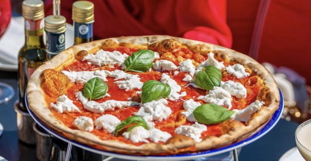 Pizze di lusso a Catania: Crazy Pizza di Flavio Briatore arriva in Sicilia
